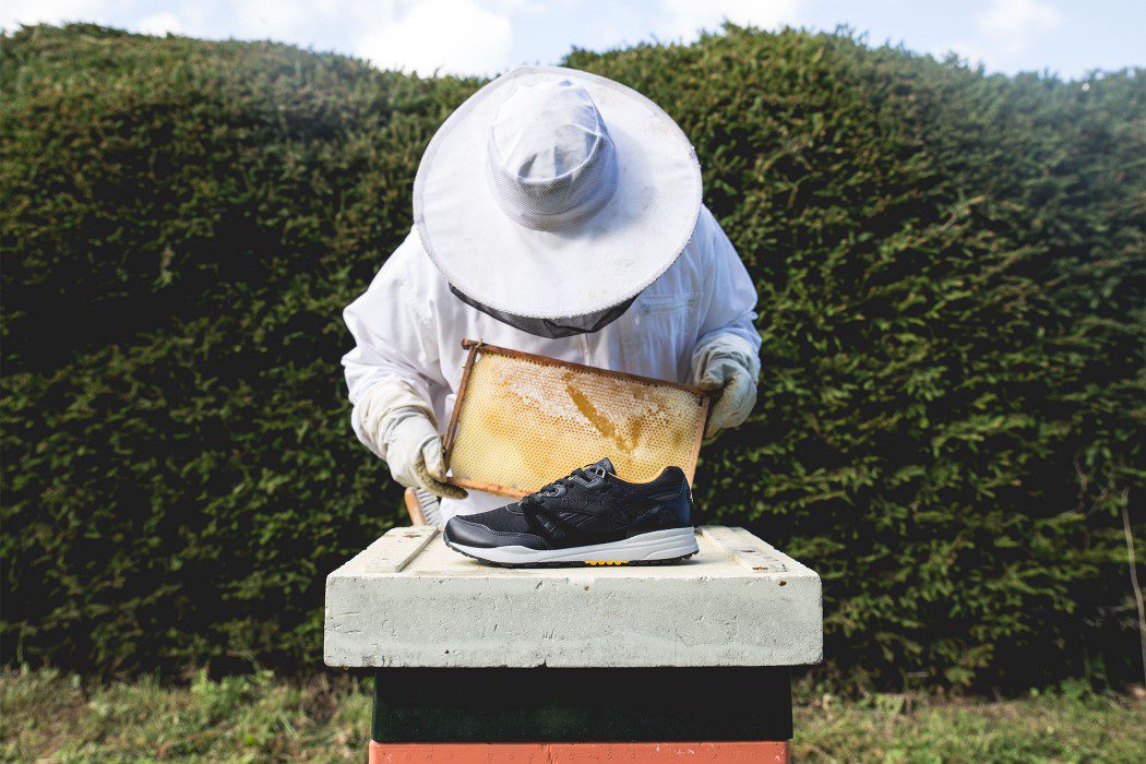 Sneakersnstuff x Reebok Ventilator “Bees & Honey”